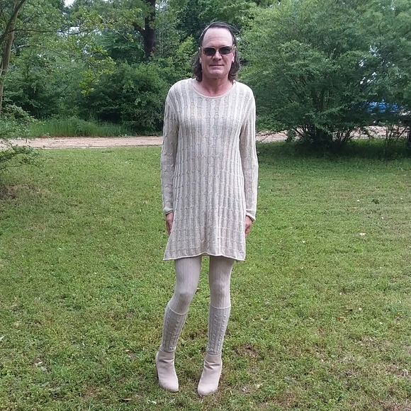 Sweaterdress - Picture 2 of 2